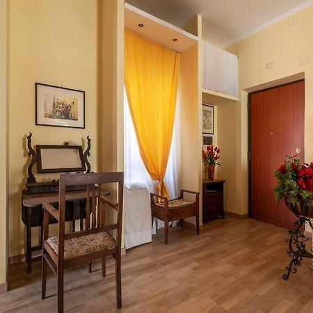 Elegante Appartamento Centrale Rome Extérieur photo