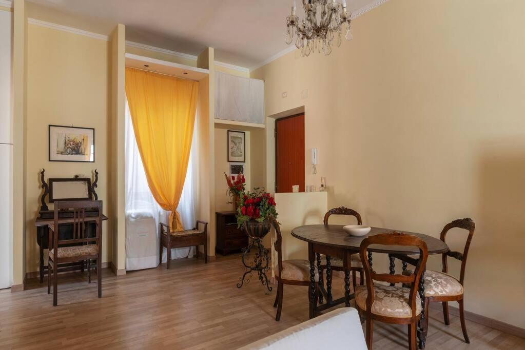 Elegante Appartamento Centrale Rome Extérieur photo