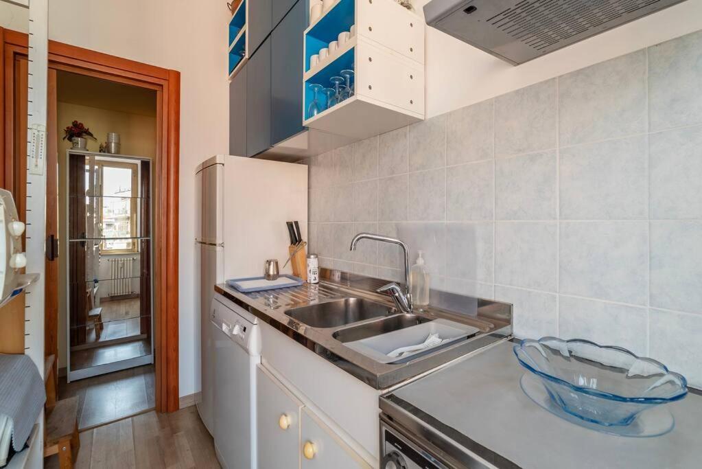 Elegante Appartamento Centrale Rome Extérieur photo