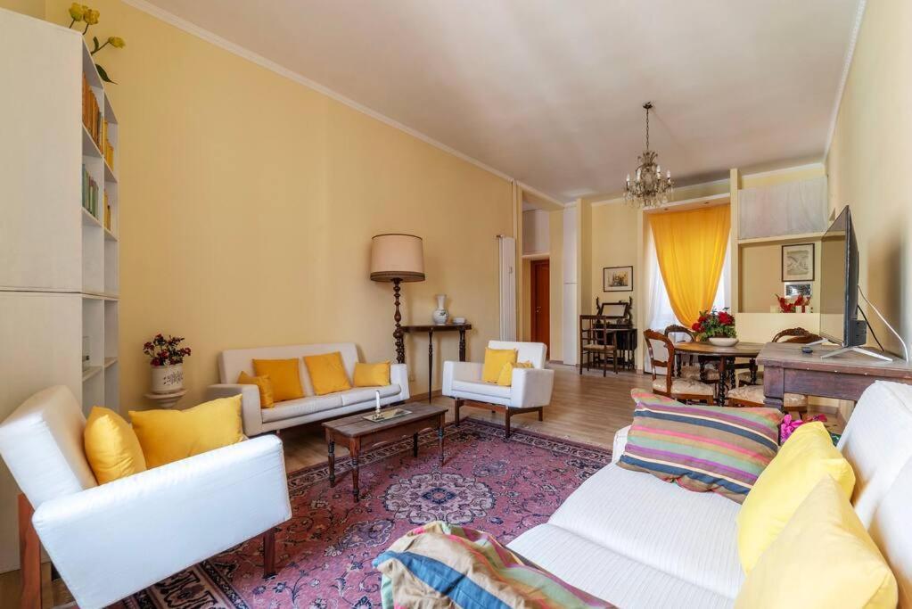 Elegante Appartamento Centrale Rome Extérieur photo